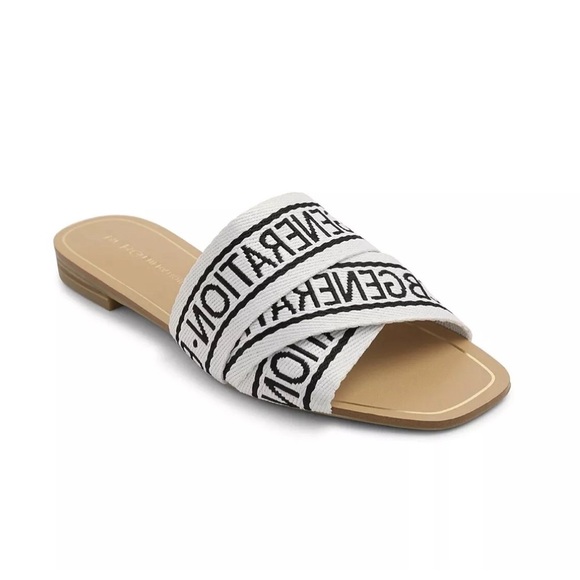 BCBGeneration Krista Kala White logo slides - Picture 1 of 4